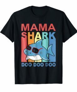 Retro Vintage Mama Shark TShirt Gift Mommy Grandma Mom