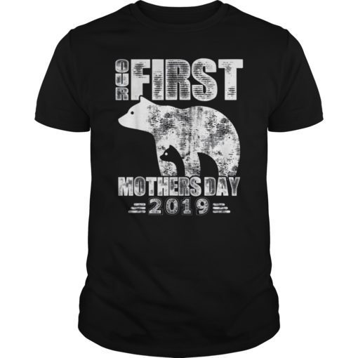 First mothers day mom And baby bear Cute new mom T-Shirts