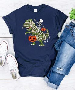 Skeleton riding t-rex halloween Tee Shirt