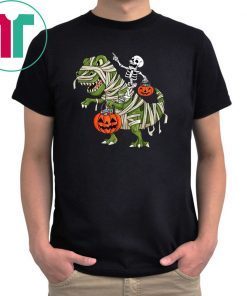 Skeleton riding t-rex halloween Tee Shirt