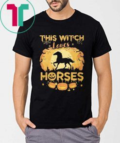 This witch loves horses halloween Offcial T-Shirt