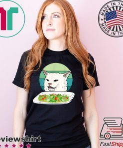 Angry women yelling at confused cat at dinner table meme Classic Shirt