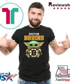 Baby Yoda Hug Boston Bruins Shirt