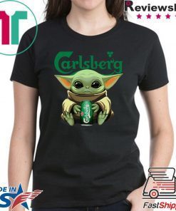 Baby Yoda Hug Carlsberg Shirt