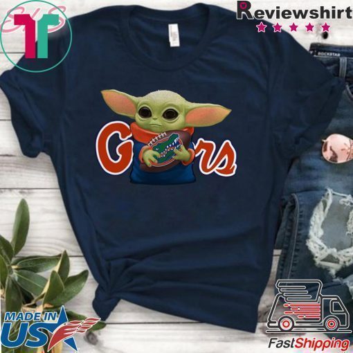 Baby Yoda Hug Florida Gators T-Shirt