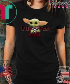 Baby Yoda Hug Georgia Bulldogs Shirt