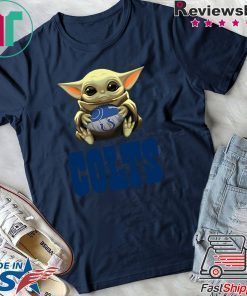 Baby Yoda Hug Indianapolis Colts Shirt