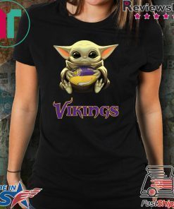 Baby Yoda Hug Minnesota Vikings Shirt