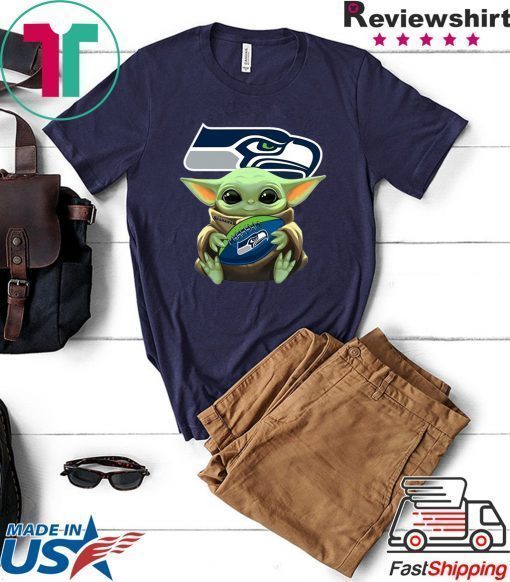 Baby Yoda Hug Philadelphia Eagles Shirt