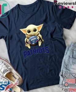 Baby Yoda hold New England Patriots Star Wars shirt