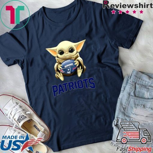 Baby Yoda hold New England Patriots Star Wars shirt