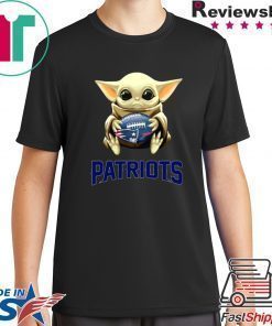 Baby Yoda hold New England Patriots Star Wars shirt