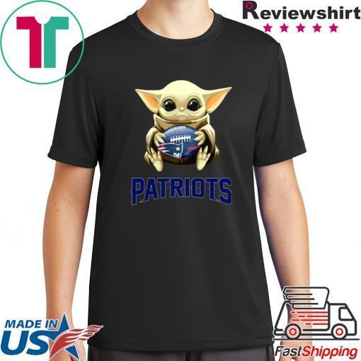 Baby Yoda hold New England Patriots Star Wars shirt