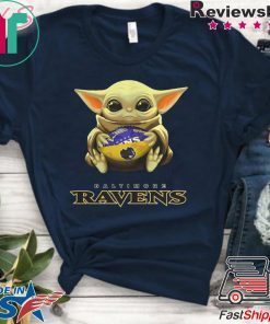 Baby Yoda hug Baltimore Ravens Unisex T-Shirt