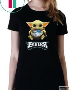 Baby Yoda hug Philadelphia Eagles Tee Shirt