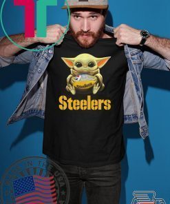 Baby Yoda hug Pittsburgh Steelers shirt