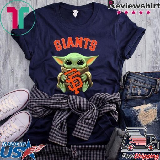 Baby Yoda hug San Fran Giants Star Wars Mandalorian shirt