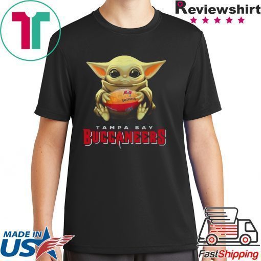 Baby Yoda hug Tampa Bay Buccaneers shirt