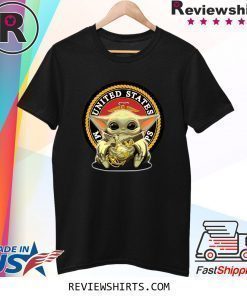 Baby Yoda Hug United States Marine Corps Shirt