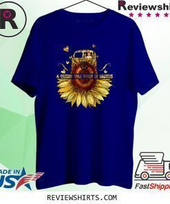 A Queen Was Born In Taurus Birthday Costume Sunflower T-Shirt