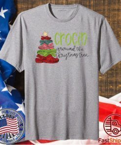 Crocin around the Christmas tree shirt