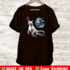 Laser Cat in Space - Cat Astronaut in Front of Planet Earth T-Shirt