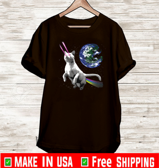 Laser Cat in Space - Cat Astronaut in Front of Planet Earth T-Shirt