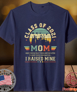 Proud Mom of a 2021 Graduate Retro Graduation Senior College T-Shirt