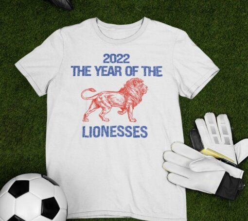 The Year Of The Lionesses Three Irons On A England Lionesses Euro 2022 T-Shirt