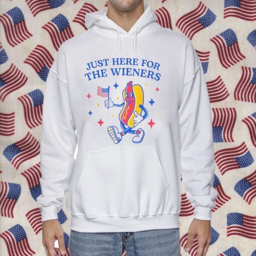 I'm Just Here For The Wieners Funny Fourth of July Retro T-Shirt