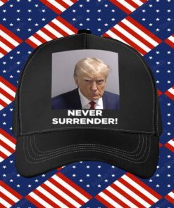 Trump Never Surrender Coffee Mug