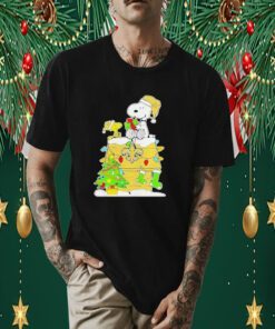 Orleans Saints Snoopy And Woodstock NFl Merry Christmas Tee Shirt