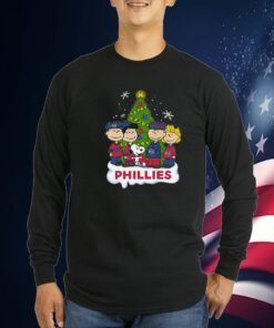 Philadelphia Phillies Snoopy Peanuts Christmas Tee Shirt