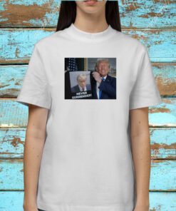 Shows Trump Off Trump Mugshot Never Surrender V-Neck T-Shirt