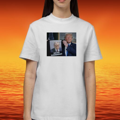 Shows Trump 2024 Off Trump Mugshot Never Surrender Lady’s Fleece Cropped Hoodie TShirt