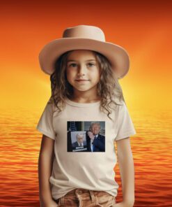 Shows Trump 2024 Off Trump Mugshot Never Surrender Lady’s Fleece Cropped Hoodie TShirt