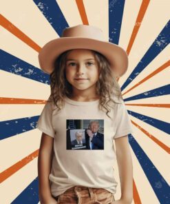 2024 Donald Trump Shows Off Mugshot Never Surrender T-Shirt