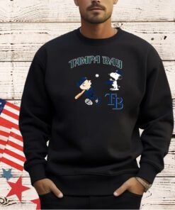 Peanuts Charlie Brown And Snoopy Playing Baseball Tampa Bay Rays T-shirt