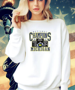 Michigan Wolverines Win Washington Huskies College Football Playoff 2023 National Champions Scoreboard 34-13 T-shirt