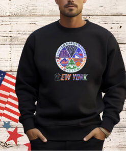 New York Giants New York Yankees New York Rangers New York Knicks New York Jets New York Mets logo T-shirt