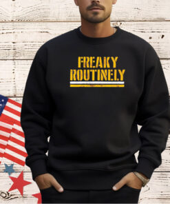 Pittsburgh Steelers football freaky routinely T-shirt