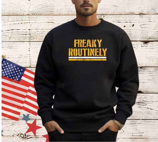 Pittsburgh Steelers football freaky routinely T-shirt