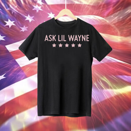 Camdabarb wearing ask Lil Wayne Tee hirt