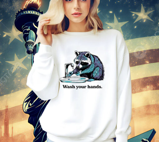 Raccoon wash your hands T-Shirt