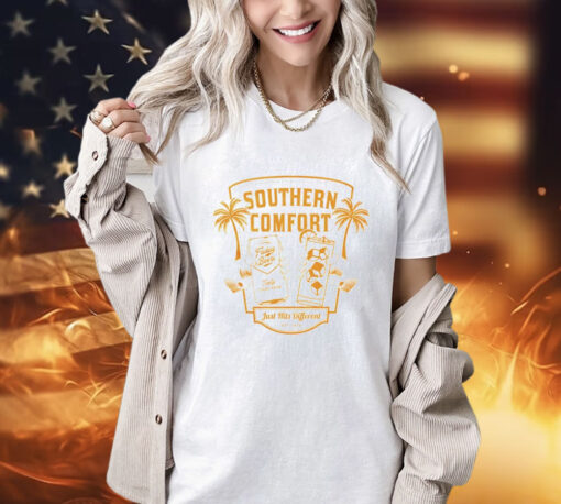 Southern comfort just hits different friday beers T-Shirt