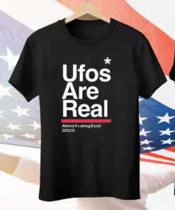 Tom Delonge Wearing Ufos Are Real Aliens Fucking Exist Tee Shirt