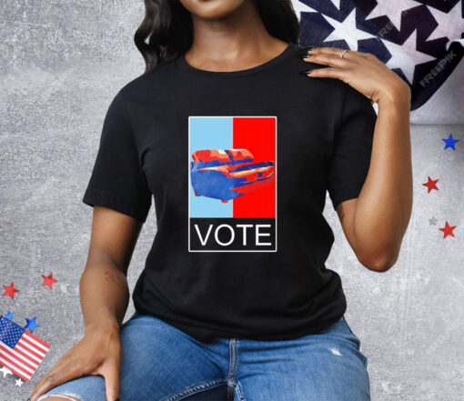 Tariq Nasheed wearing sofa vote Tee Shirt